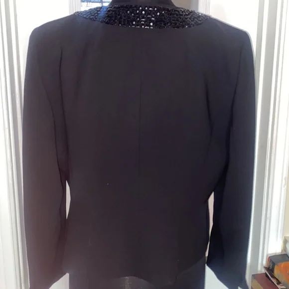 Jasper like new embellished neck formal jacket size 14p - Picture 2 of 3